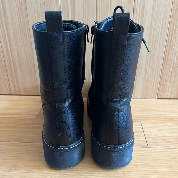 Black combat boots Size 11 multicolored eyelets - Picture 5 of 7